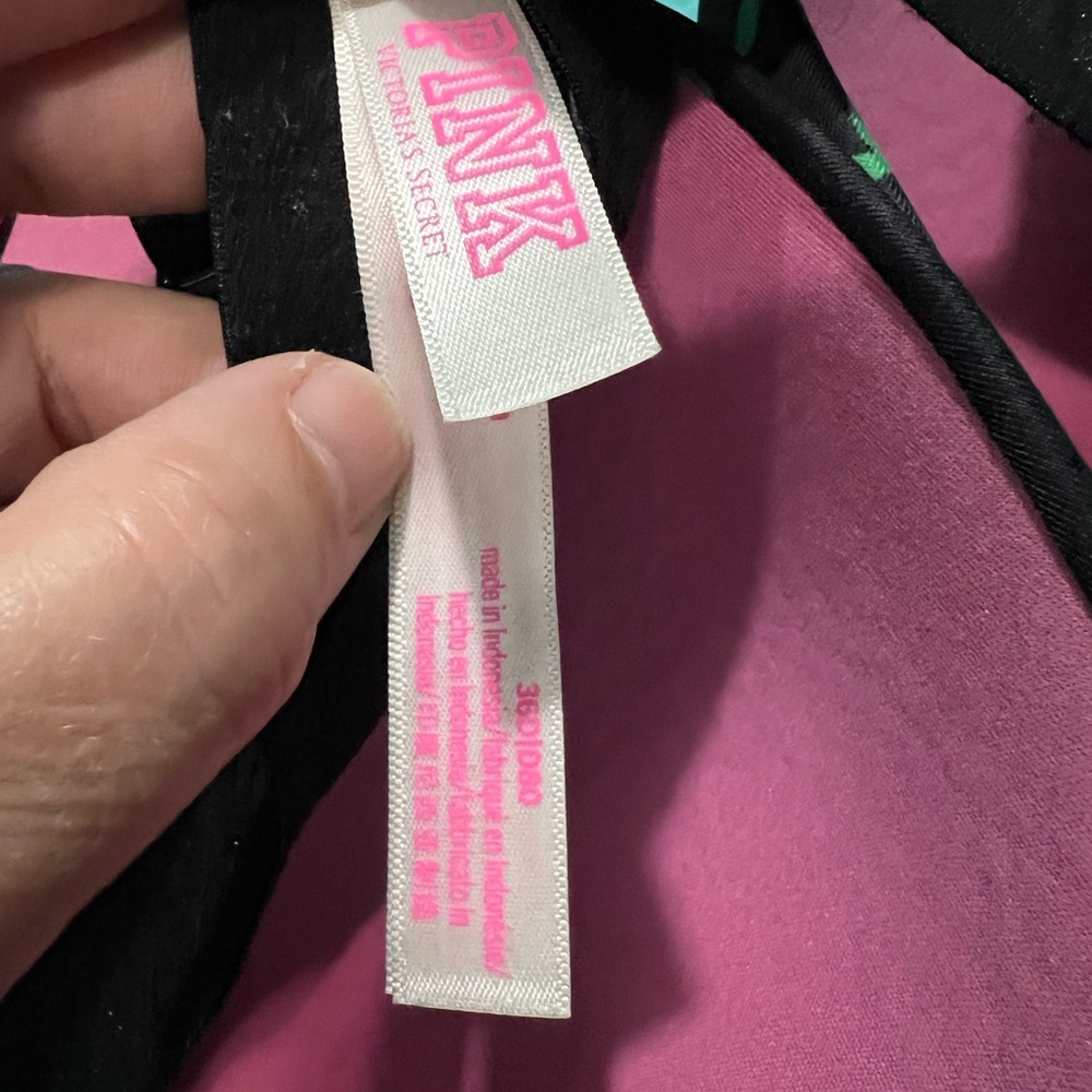 Pink full coverage bra. - Picture 3 of 4